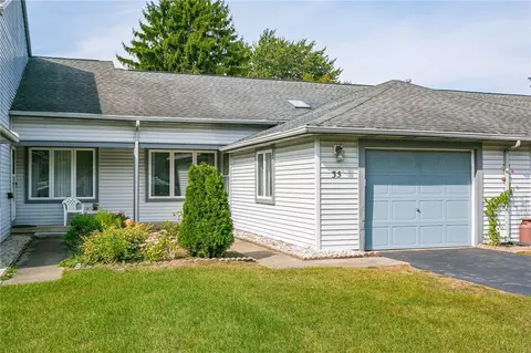 35 Kalyna Dr, Irondequoit, NY 14617