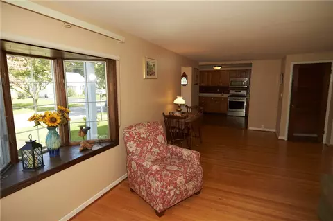 355 Spencer Rd, Irondequoit, NY 14609 photo 25