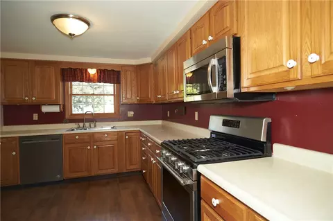 355 Spencer Rd, Irondequoit, NY 14609 photo 18
