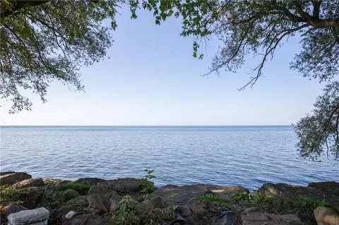 5872 W Wautoma Beach Rd, Hamlin, NY 14468