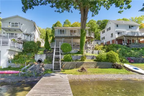 809 E Lake Rd, Barrington, NY 14527