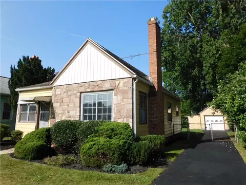164 Conrad Dr, Greece, NY 14616