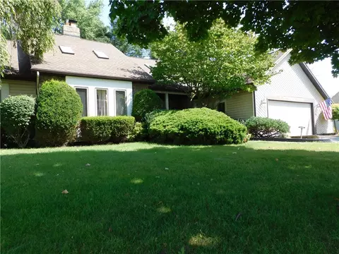 168 White Rabbit Trl, Greece, NY 14612
