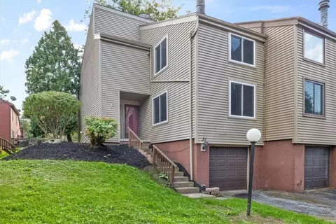 31 Tilegate Gln, Perinton, NY 14450