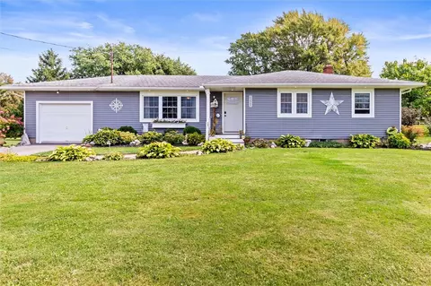 1500 Canandaigua Rd, Macedon, NY 14502