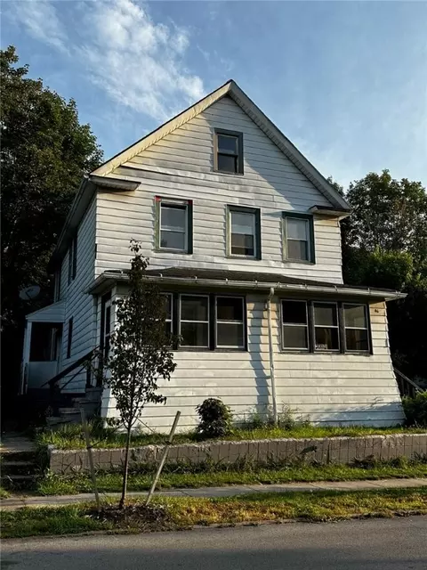 86 Forester St, Rochester, NY 14609