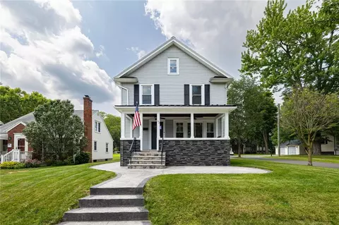 32 Nelson St, Perinton, NY 14450