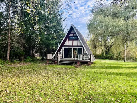 77 Blue Pond Mnr, Wheatland, NY 14546