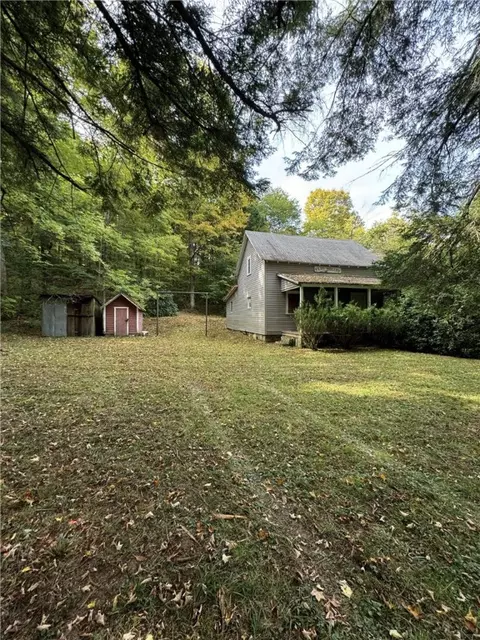 164 Bailey Ave, Smethport, PA 16749