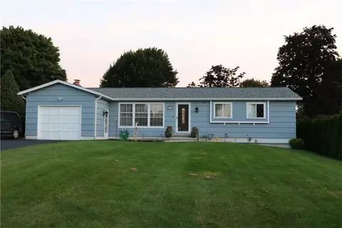 146 Barbie Dr, Greece, NY 14626