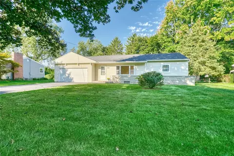 1585 Scribner Rd, Penfield, NY 14526
