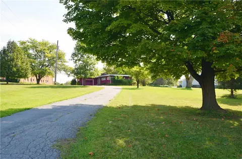 200 Pinnacle Rd, Rochester, NY 14623