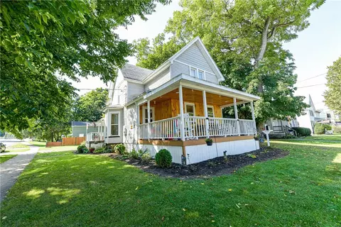 88 Caroline St, Albion, NY 14411