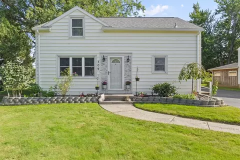 309 Lowden Point Rd, Greece, NY 14612