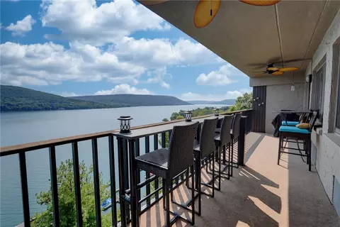 47 Cliffside Dr, South Bristol, NY 14424
