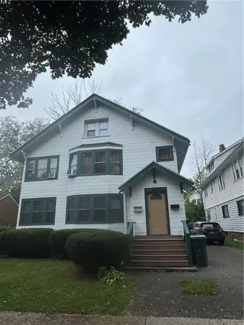 185 Fairview Ave, Rochester, NY 14619