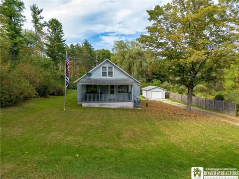 2972 Moon, Ellicott, NY 14701