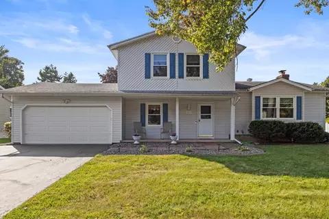 123 Bright Autumn Ln, Greece, NY 14626