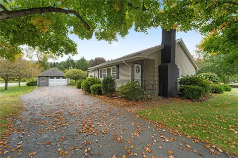 834 Southside Dr, Oneonta, NY 13820