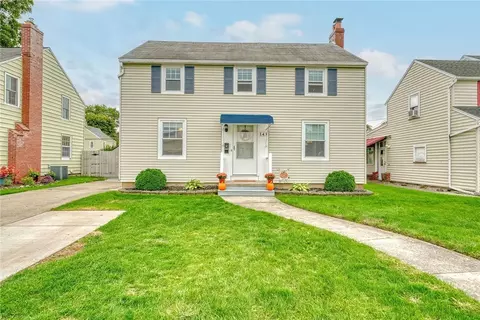 143 Queensboro Rd, Irondequoit, NY 14609