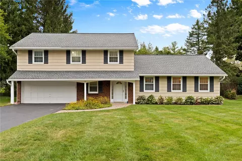 3 Ambleside Dr, Perinton, NY 14450