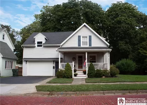 142 Hotchkiss St, Jamestown, NY 14701
