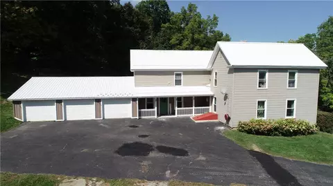7210 County Road 12, Naples, NY 14512