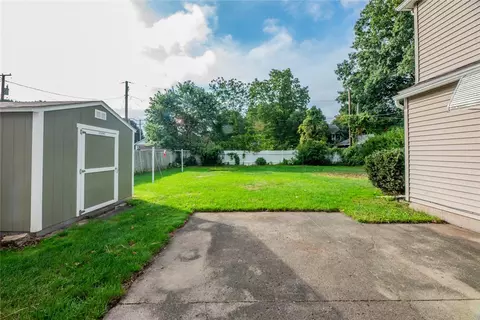 305 Barry Rd, Irondequoit, NY 14617 photo 34