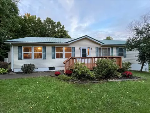 9525 Lummisville Rd, Huron, NY 14590