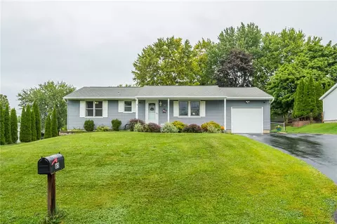65 Post Hill Dr, Rochester, NY 14623
