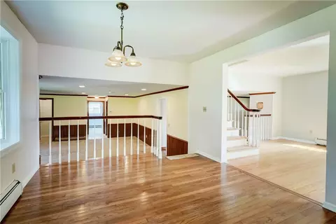 1246 Imperial Dr, Webster, NY 14580 photo 9