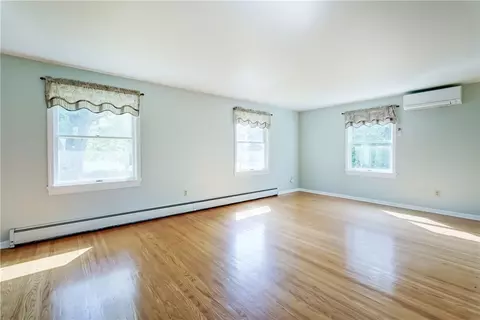 1246 Imperial Dr, Webster, NY 14580 photo 11