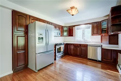 1246 Imperial Dr, Webster, NY 14580 photo 5