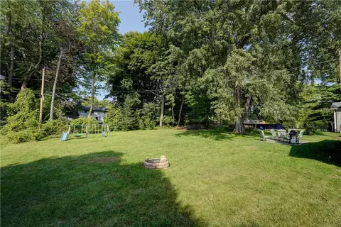 1246 Imperial Dr, Webster, NY 14580 photo 38