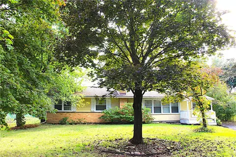 580 Quaker Rd, Macedon, NY 14502