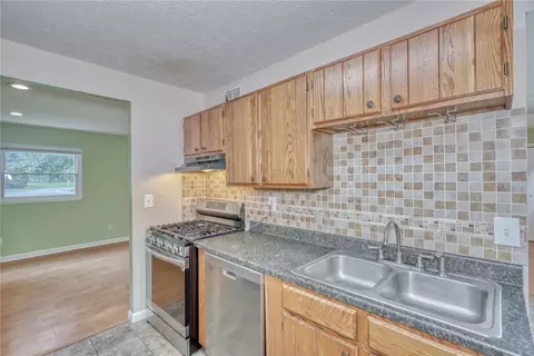 1252 State Rd, Webster, NY 14580 photo 16
