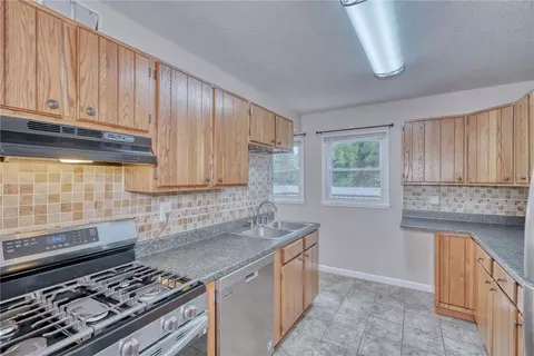 1252 State Rd, Webster, NY 14580 photo 18