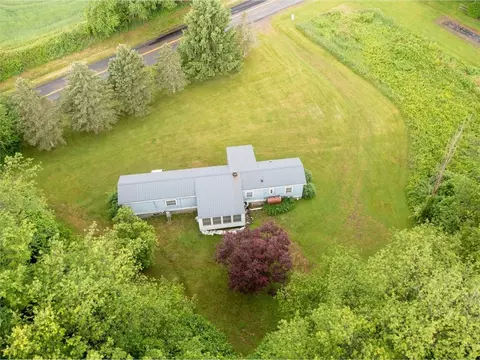 9107 Eelpot Rd, Naples, NY 14512 photo 2