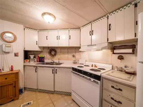 9107 Eelpot Rd, Naples, NY 14512 photo 9