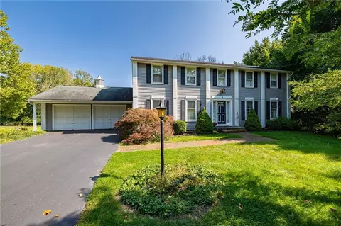 8 Trailwood Cir, Rochester, NY 14618