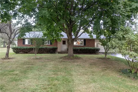 70 Howell Rd, Perinton, NY 14450