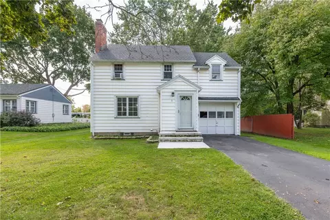 1 Irving Dr, Chili, NY 14624