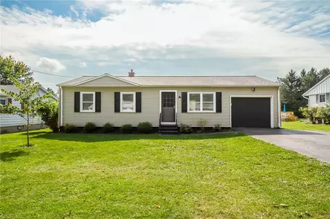 217 Buffalo St, Canandaigua, NY 14424