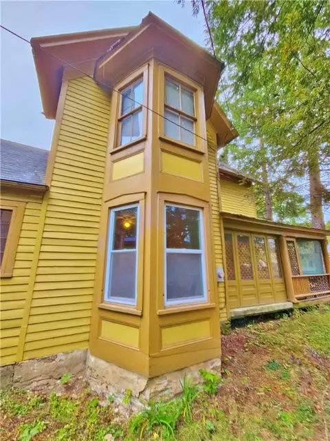 210 E Washington St, Bath, NY 14810 photo 4
