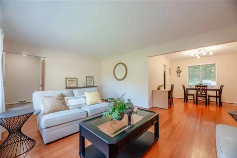 63 Winona Blvd, Irondequoit, NY 14617 photo 3