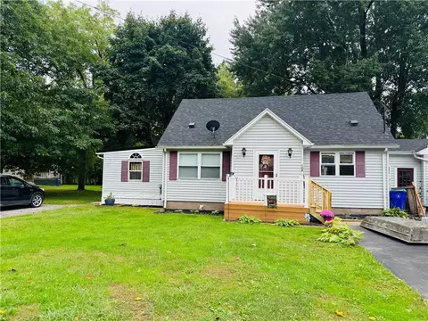 108 Mcclelland St, Albion, NY 14411