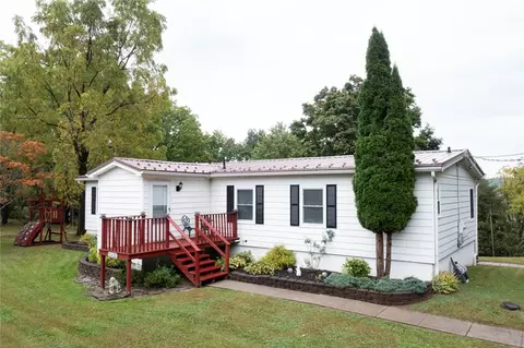 5237 Lakeview Dr, Geneseo, NY 14454