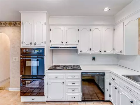 253 Barry Rd, Irondequoit, NY 14617 photo 9