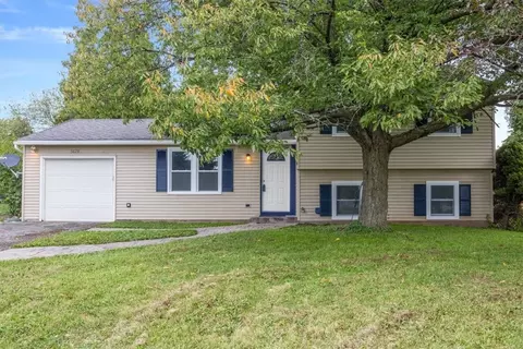 5828 Cdga Farmington Townline Rd, Farmington, NY 14425