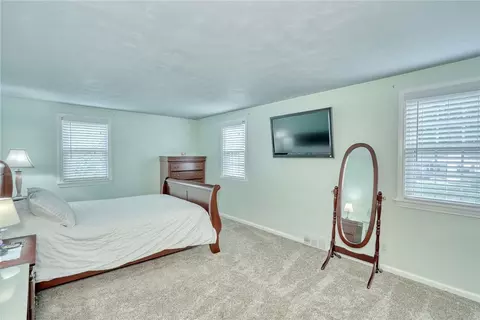 654 Tarrington Rd, Irondequoit, NY 14609 photo 24